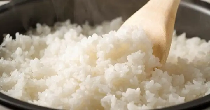 Cách Đong Nước Nấu Cơm Dẻo Ngon Đúng Chuẩn Tại Nhà