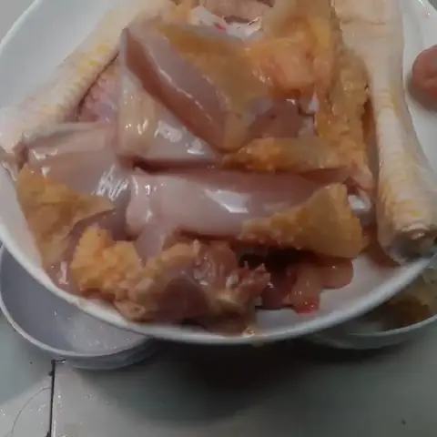 Cách làm gà nấu rượu gừng đơn giản, thơm ngon nức mũi Cách làm gà nấu rượu gừng đơn giản, thơm ngon nức mũi