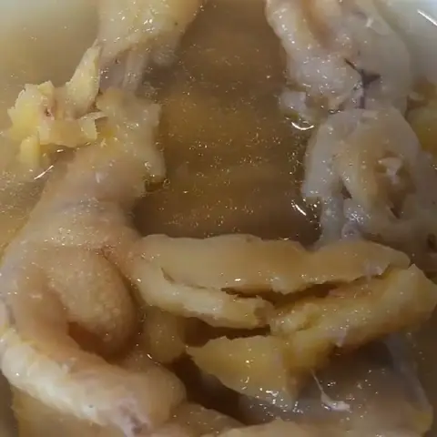 Cách làm gà nấu rượu gừng đơn giản, thơm ngon nức mũi Cách làm gà nấu rượu gừng đơn giản, thơm ngon nức mũi