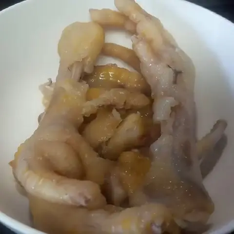 Cách làm gà nấu rượu gừng đơn giản, thơm ngon nức mũi Cách làm gà nấu rượu gừng đơn giản, thơm ngon nức mũi