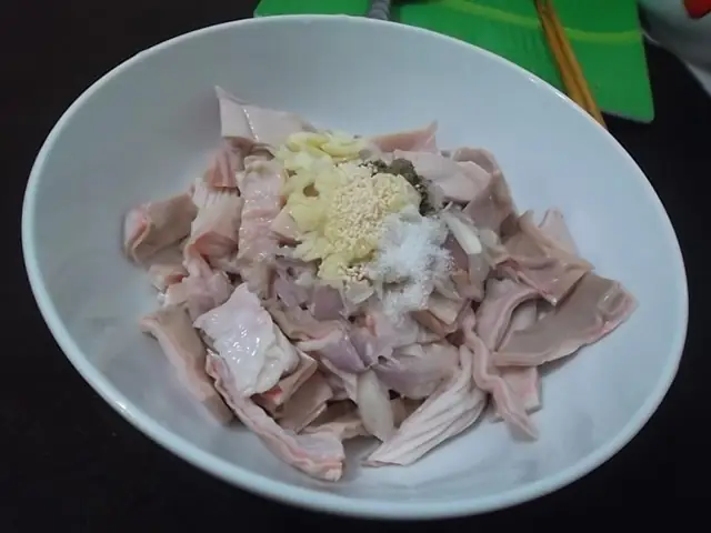 Cách nấu bao tử hầm tiêu Cách nấu bao tử hầm tiêu