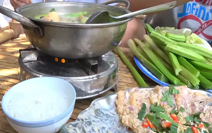 Bước 3: Trang Trí Và Trình Bày