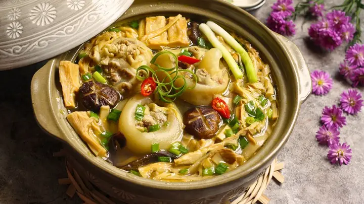 Cách Làm Móng Giò Hầm Măng Khô Ngon Hết Ý