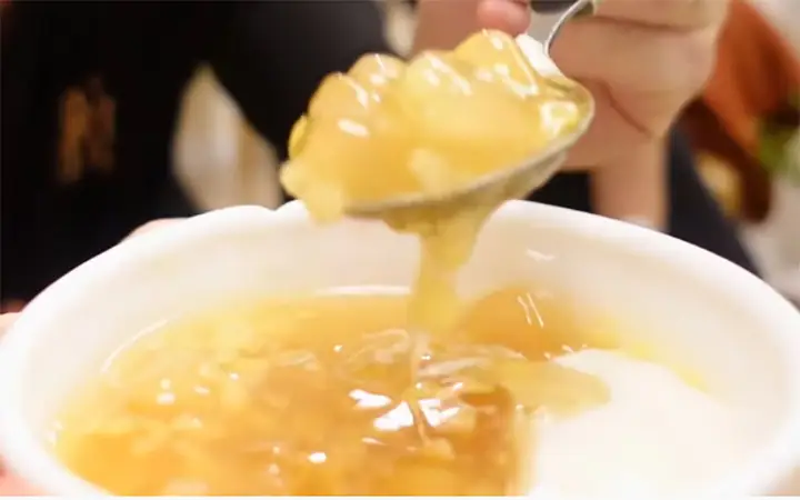 Nếu Bạn Là Người Yêu Thích Chè Thì Chắc Chắn Bạn Không Thể Bỏ Qua Món Chè Cùi Bưởi Cực Giòn Ngon Mà Không Hề Đắng Này. Theo Dõi Cách Làm Chi Tiết Sau Đây Nhé!