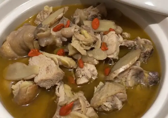 Mẹo bảo quản canh gà nấu rượu gừng Mẹo bảo quản canh gà nấu rượu gừng