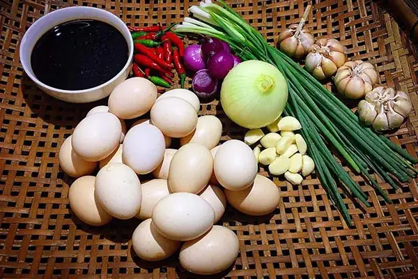 Nguyên Liệu Làm Trứng Ngâm Tương