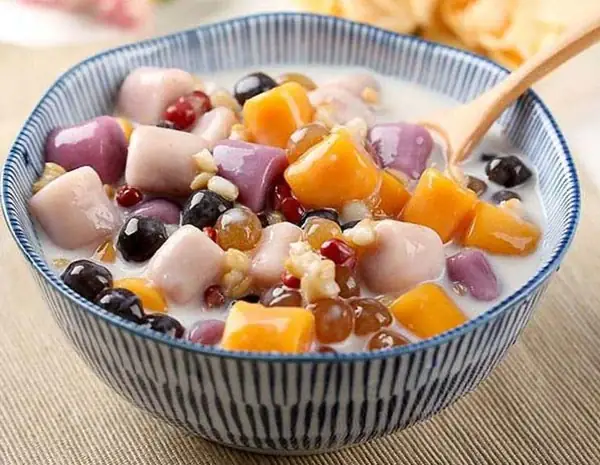 Chè Khoai Dẻo – Biểu Tượng Ẩm Thực Đài Loan Dưới Sự Phá Cách Của Người Việt