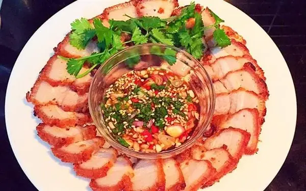 10. Thịt Chiên Kiểu Thái