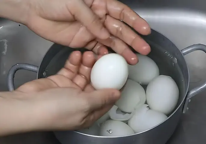 Luộc Trứng Luộc Trứng