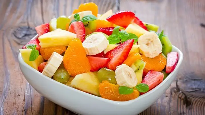 Tráng Miệng Hoa Quả: Nho, Cam, Ổi Tráng Miệng Hoa Quả: Nho, Cam, Ổi