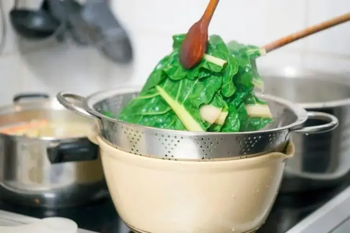 Làm Thế Nào Để Duy Trì Chất Dinh Dưỡng Trong Khi Nấu Ăn?