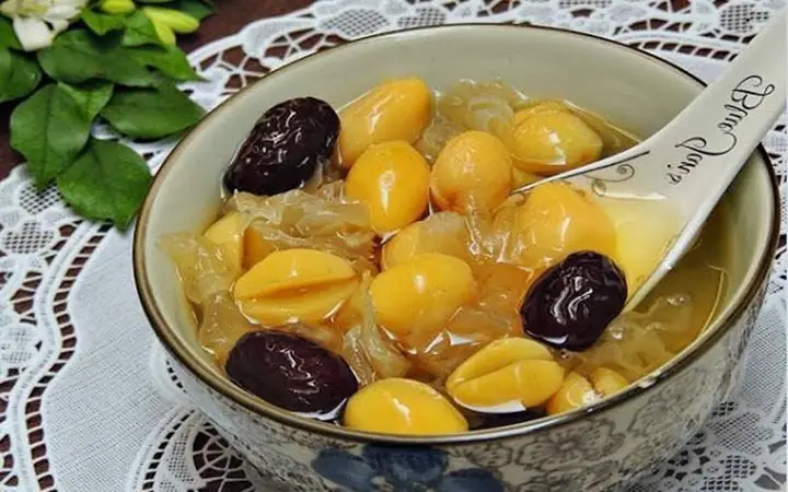 Táo Nấu Bạch Quả