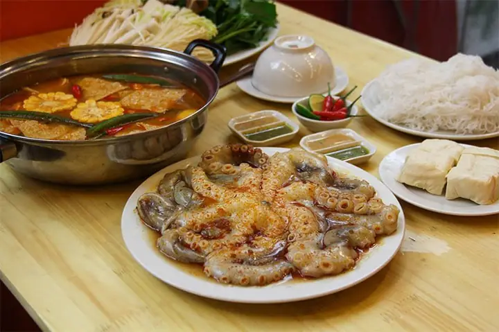 Hướng dẫn cách nấu lẩu bạch tuộc chua cay: Hướng dẫn cách nấu lẩu bạch tuộc chua cay: