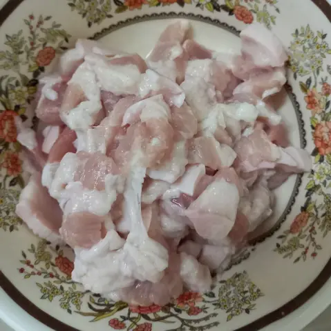 Sơ chế nguyên liệu Sơ chế nguyên liệu