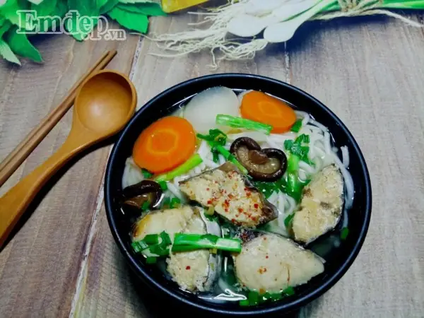 Bánh canh cá thu thanh ngọt, thơm ngon tròn vị Bánh canh cá thu thanh ngọt, thơm ngon tròn vị