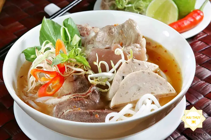 Giới thiệu món bánh canh giò heo trong kinh doanh