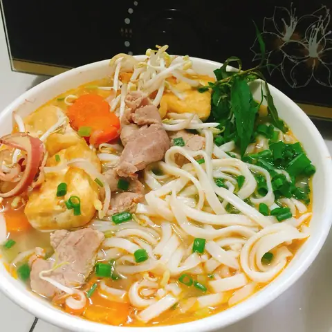Cách Nấu Bánh Canh Bột Mì Huế