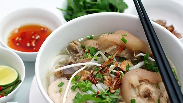1. Bánh Canh Giò Heo 1. Bánh Canh Giò Heo