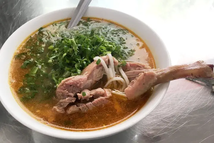 Muốn ùa về nếm món cháo vạt giường mẹ nấu ở vùng đất lửa - Ảnh 1. Muốn ùa về nếm món cháo vạt giường mẹ nấu ở vùng đất lửa - Ảnh 1.