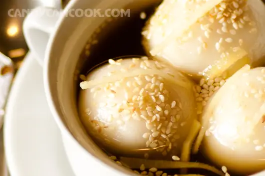 Miếng chè trôi nước thật ấm áp