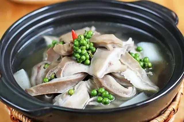 Bao tử bò hầm tiêu xanh Bao tử bò hầm tiêu xanh