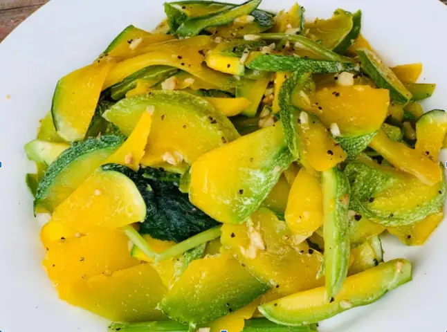 Cách Nấu Bí Đỏ Xào Tỏi Ngon Ngọt Đơn Giản Tại Nhà Cách Nấu Bí Đỏ Xào Tỏi Ngon Ngọt Đơn Giản Tại Nhà