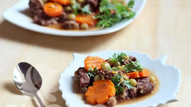 Cách Nấu Bắp Bò Hầm Đậu Ngon Như Đầu Bếp Chuyên Nghiệp