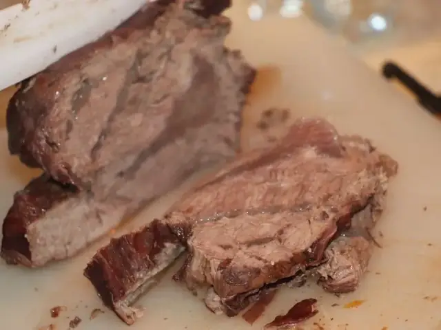 Bước 3: Thái Nạm Và Thịt Cổ Bò