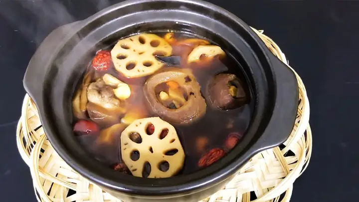 Nếu đang tìm 1 món ăn bổ dưỡng cho gia đình thì hãy cùng Bách hóa XANH làm món bò tiềm thuốc bắc không chỉ hương vị thơm ngon mà còn tốt cho sức khỏe này nhé!