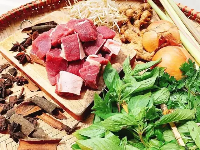 Bò kho là món ăn khoái khẩu được nhiều gia đình yêu thích, để nấu ra một tô bò kho ngon đúng vị thì cần có rất nhiều nguyên liệu và công thức phù hợp. Bò kho là món ăn khoái khẩu được nhiều gia đình yêu thích, để nấu ra một tô bò kho ngon đúng vị thì cần có rất nhiều nguyên liệu và công thức phù hợp.