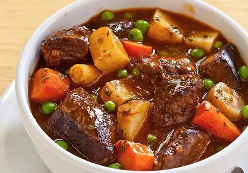 Chuẩn bị và thực hiện món thịt bò kho ngũ vị hương ngon, dễ làm