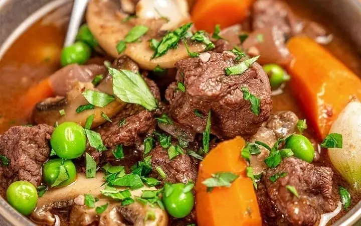 Nấu Bò Sốt Vang Với Ngũ Vị Hương - Thơm Lừng Cả Gian Bếp