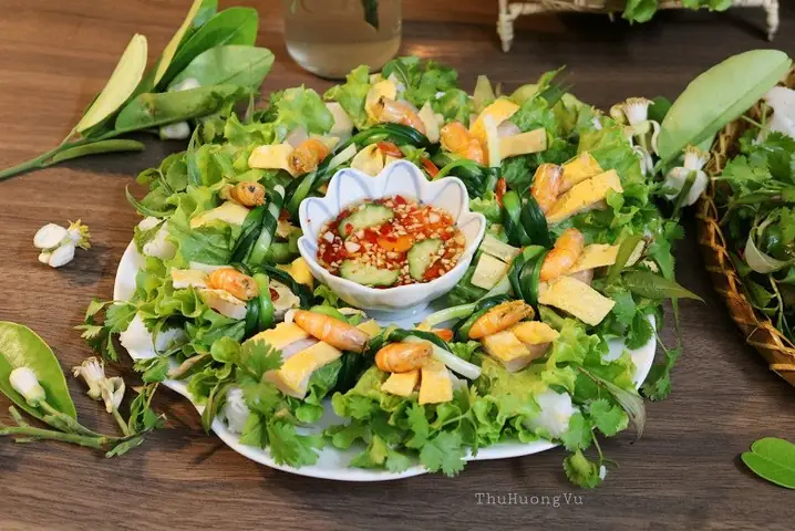 Món cuốn nào cũng ngon và dễ ăn, đảm bảo cực thích hợp cho ngày nắng nóng cuối tuần