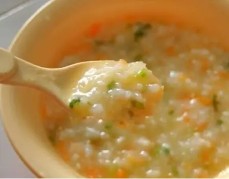 Cách Nấu Bột Mặn Cho Bé 7 Tháng Tuổi: Món Cháo Gà Thơm Ngon