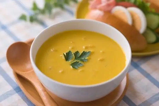 Bột khoai lang + bí đỏ hầm