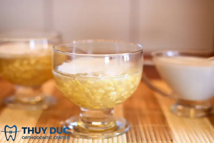 1. Pha nước bột sắn dây