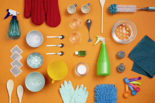 Má»t tÃ´ chÃ¨ háº¡t lá»±u trÃ¬nh bÃ y Äáº¹p máº¯t vá»i lÃ¡t dá»«a cáº¯t hÃ¬nh bÃ´ng hoa trÃªn máº·t.