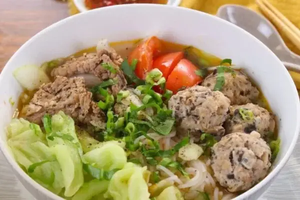 Cách nấu bún bung sườn