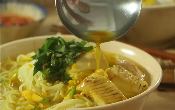 Trình Bày Món Bún Cá Lóc An Giang