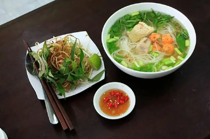 Bước 5: Trình Bày Thành Phẩm Bún Cá Châu Đốc