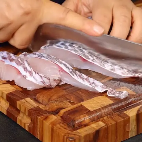 Ướp Và Chiên Cá Rô Phi Giòn Rụm Ướp Và Chiên Cá Rô Phi Giòn Rụm