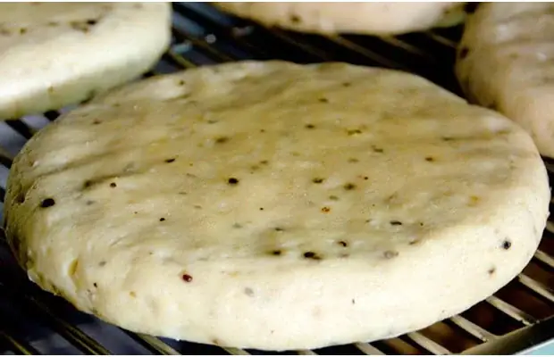 Làm chả cá Làm chả cá