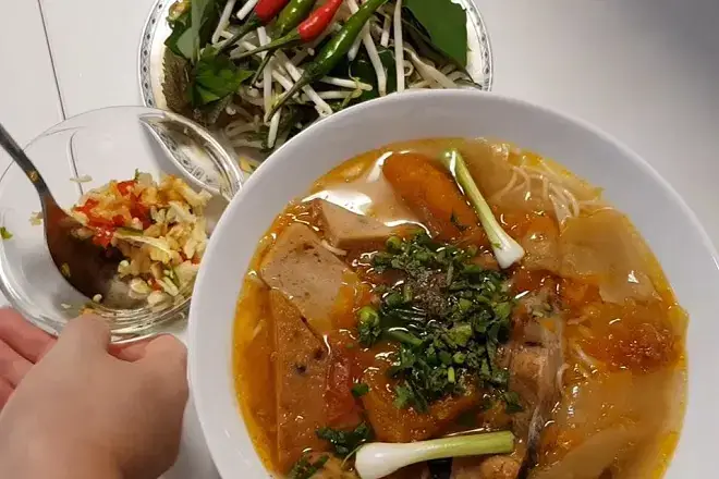 Bước 4: Hoàn Thành Nước Dùng