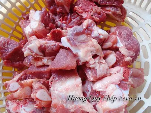 Thưởng thức bún cả cá viên vừa ngon lại nóng hổi thế này ai cũng thích. Thưởng thức bún cả cá viên vừa ngon lại nóng hổi thế này ai cũng thích.