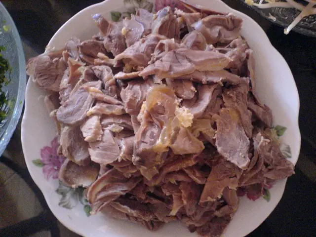 Cách nấu bún bò theo công thức chuẩn vị Huế bảo đảm thành công Cách nấu bún bò theo công thức chuẩn vị Huế bảo đảm thành công