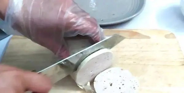 2. Cách làm bún bò chả lụa Huế