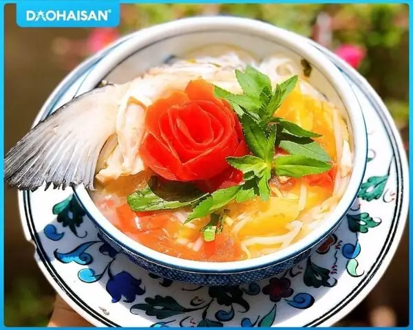 Hướng Dẫn Thực Hiện Món Bún Đầu Cá Hồi Thơm Ngon Hấp Dẫn