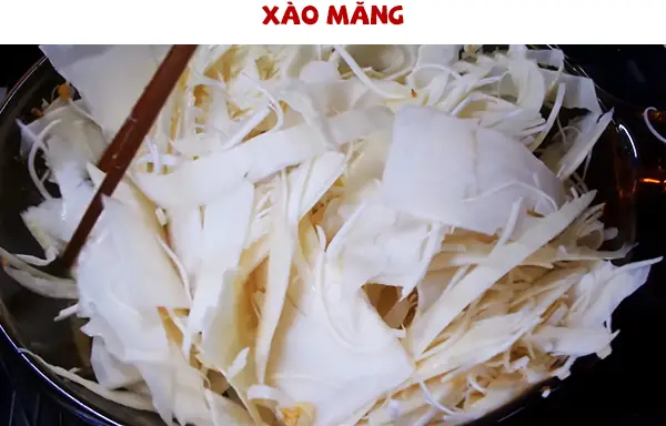 Bước 3. Nấu nước măng