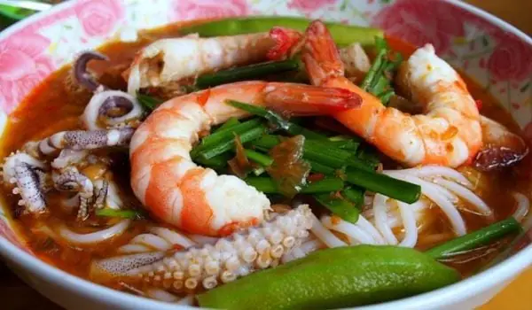 Cách nấu nước lèo Trà Vinh