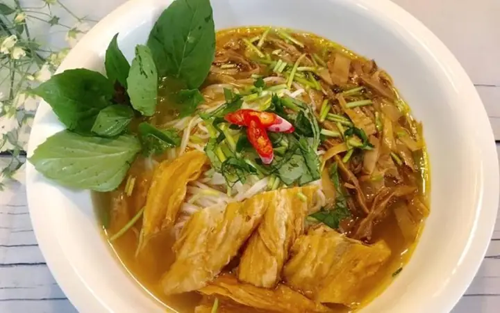 Cách Nấu Bún Măng Chay Từ Măng Khô